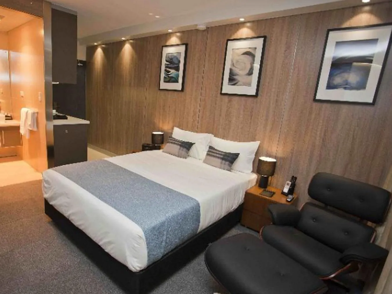 **** Motel Kings Park - Accommodation Chinchilla Australia